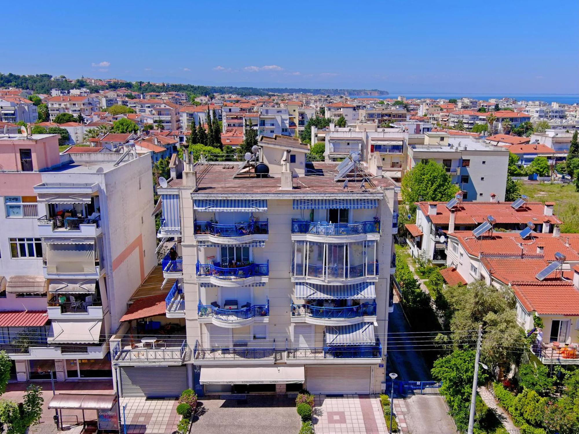 Lovely And Sunny Apartament 300M From Beach!! Peraía Eksteriør bilde