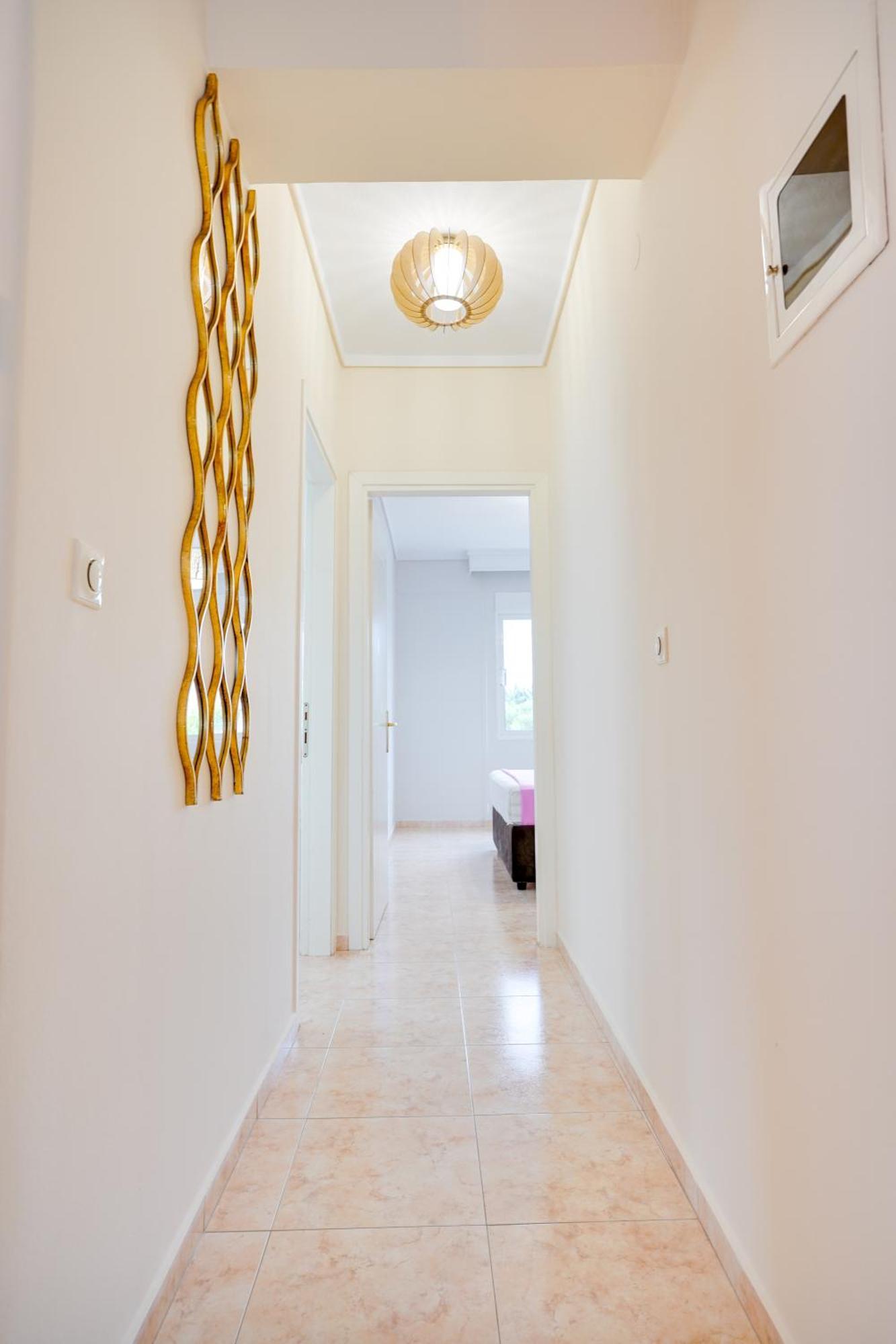 Lovely And Sunny Apartament 300M From Beach!! Peraía Eksteriør bilde